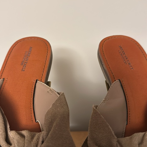 American Eagle Tan Suede Bow Sandals *8* - Picture 2 of 6